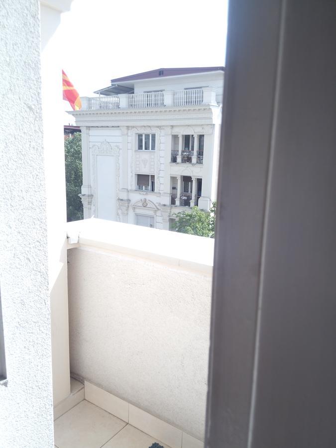The Most Central Skopje Apartment Exterior photo